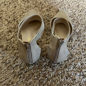 Dream Pairs, Rose gold/silver sparkle diamond sandals with zipper and ankle band